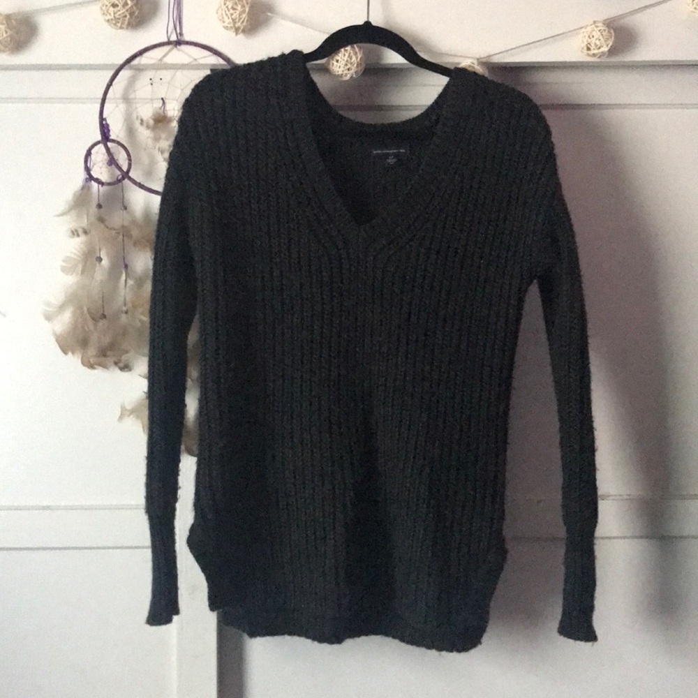 💕 Charcoal Gray American Eagle Sweater 💕